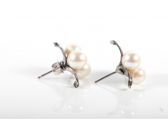14k White Gold Cultured Pearl Floral Themed Stud Earrings