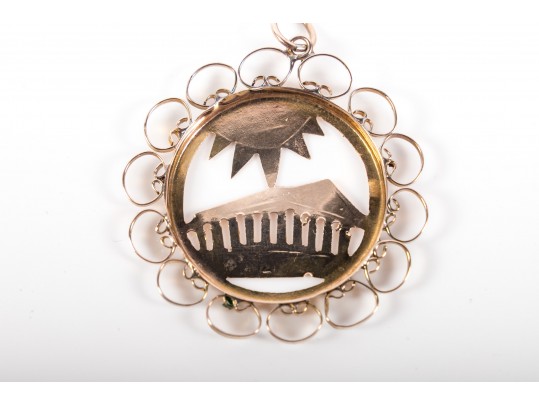 1930's 14k Yellow Gold Pendant Depicting The Parthenon