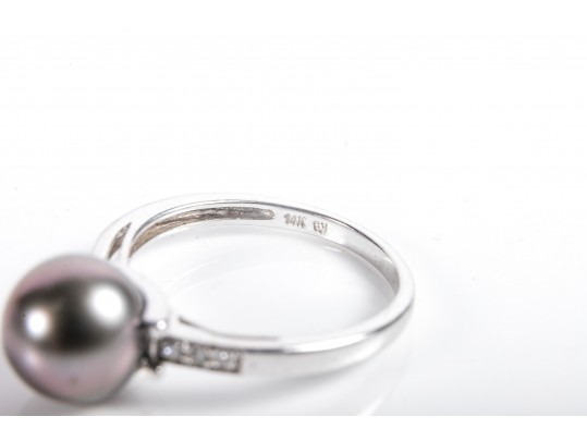14k White Gold Cultured Black Pearl And Diamond Ring Size 6.5