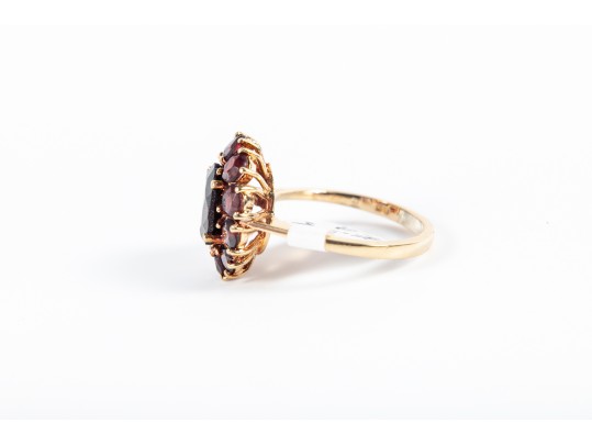 14k Yellow Gold Garnet Ring Size 7