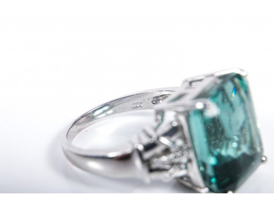 Sterling Silver Aquamarine Ring Size 6