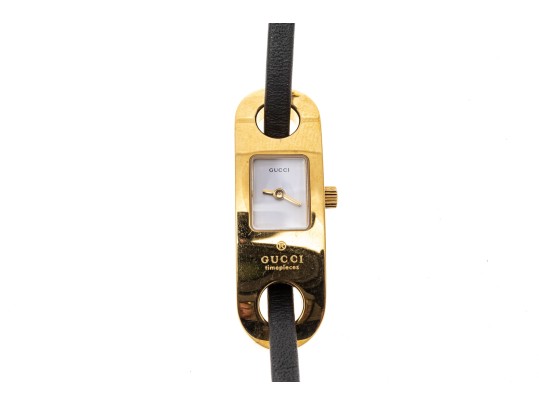 Gucci 6100L Quartz Watch