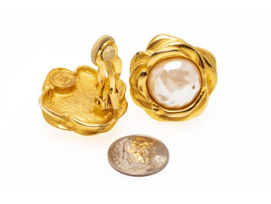 Givenchy Retro Pairs Of Costume Jewelry Clip-On Earrings