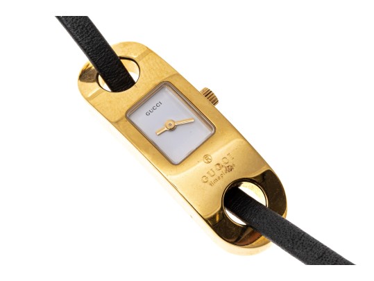Gucci 6100L Quartz Watch
