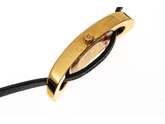 Gucci 6100L Quartz Watch