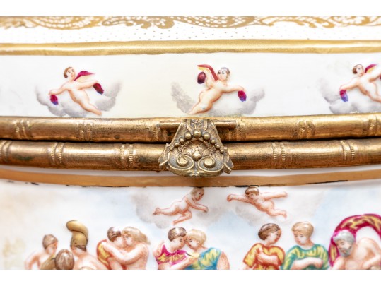 Crown Naples Capodimonte Porcelain Two Handled Box With Hinged Lid, 19th-20th C.