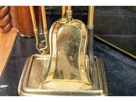 Early 20th Century Brass Fireplace Accessories