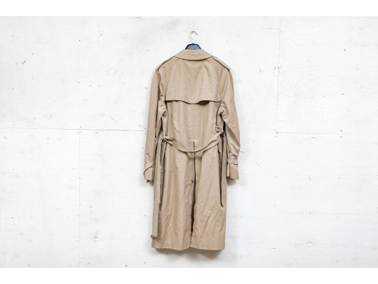 Classic Burberry Trench Coat With Waist Belt