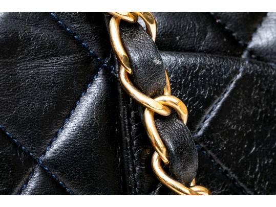 Chanel Classic Black Lambskin Quilted Leather Single Flap Shoulder Bag
