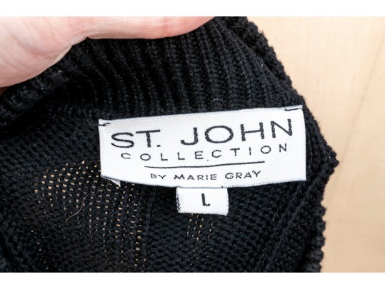 St. John Pullover Knit Sweater With Rope And Button Accents, Size L