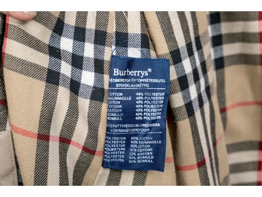 Classic Burberry Trench Coat With Waist Belt