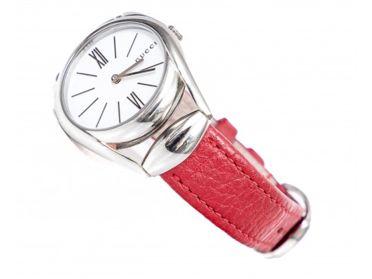 Gucci Handsome 30mm Stainless Steel Round Horsebit Quartz Watch