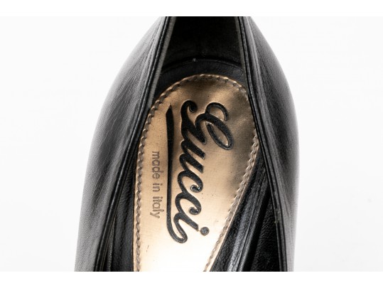 Gucci Fabulous Black Leather Peep Toe Platform Pumps, Size 37
