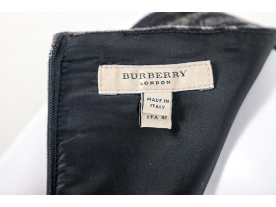 Burberry Black Plaid Wool Knee-Length Dress Size 8