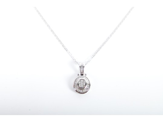 18k White Gold Moissanite Pendant Necklace
