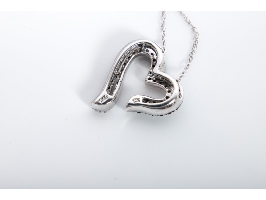 10k White Gold Diamond And Black Moissanite Pendant Necklace