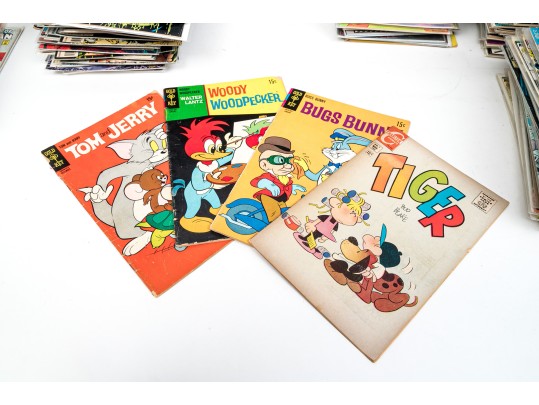 Nearly 500 Comic Books, Mostly DC