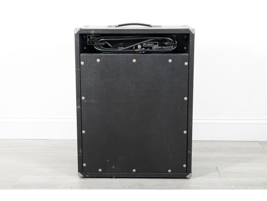 Kustom Bass Amp