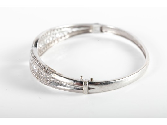 14k White Gold Moissanite Cuff Bracelet