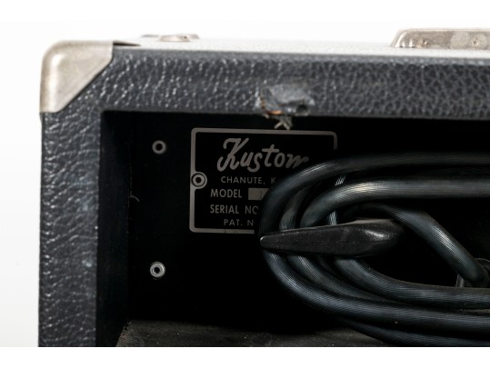 Kustom Bass Amp
