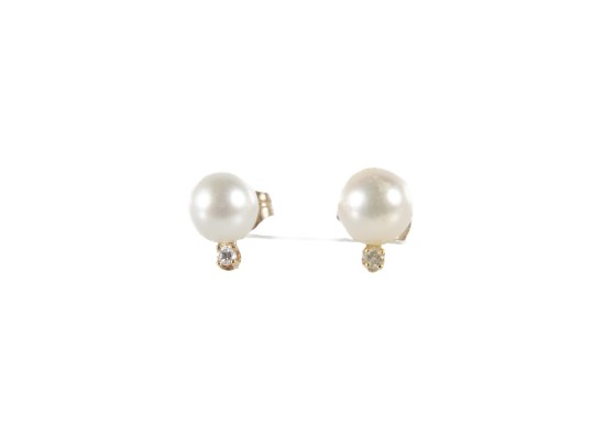14k Yellow Gold Cultured Pearl And White Sapphire Stud Earrings
