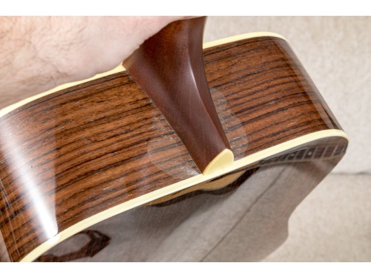 Gorgeous Guitar And Ukulele Duo