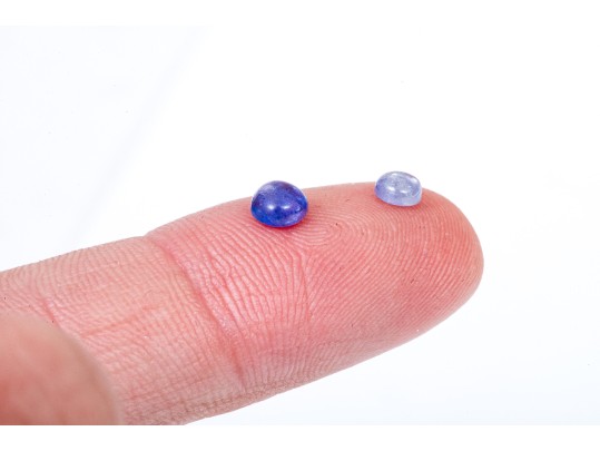 Loose Stones: 35 Round Cabochon Tanzanites, 15.68 TCW