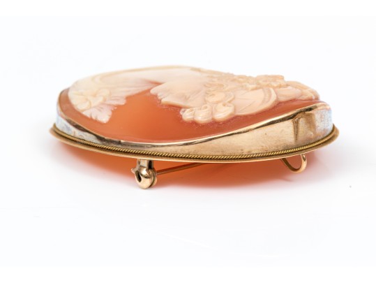Classic 14K Cameo Brooch And Ring, Size 4.25