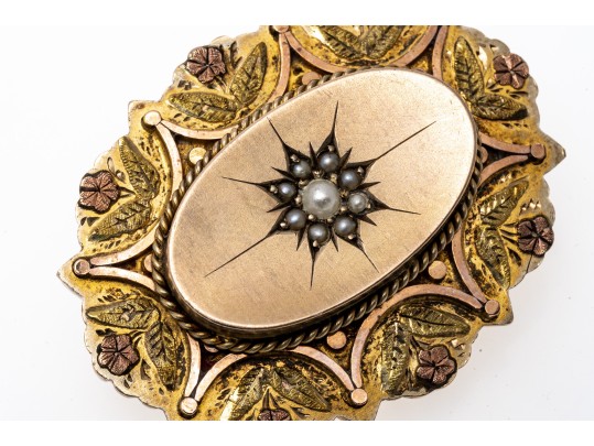 10k Yellow Gold Antique Victorian Scalloped Edge Mourners Brooch, Cultured Pearl Set