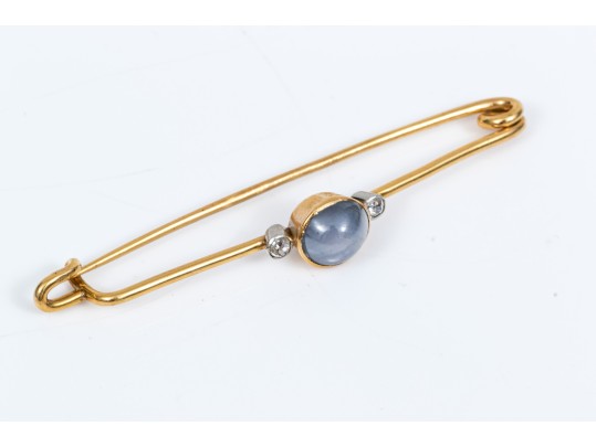 18k Yellow Gold Handsome Blue Star Sapphire And Diamond Kilt Pin