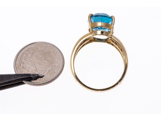 London Blue Topaz And 10K Gold Ring, Size 7.75