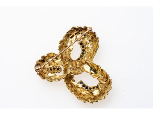 18k Yellow Gold Vintage Foliate Trefoil Patterned Diamond And Sapphire Brooch