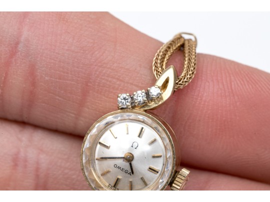 Omega Vintage Ultra Small Vintage 14k Yellow Gold And Diamond Mechanical Watch