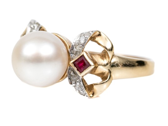 Effortless 14K Pearl And Ruby Ring, Size 7.25