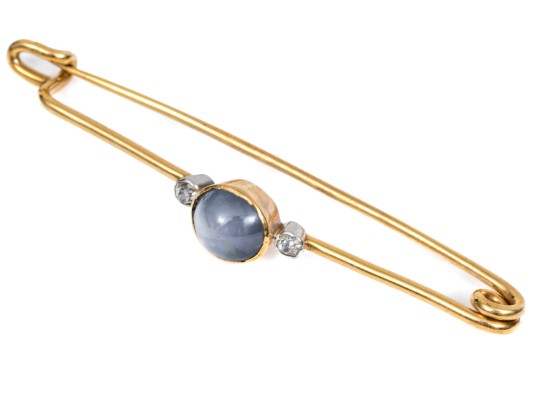 18k Yellow Gold Handsome Blue Star Sapphire And Diamond Kilt Pin