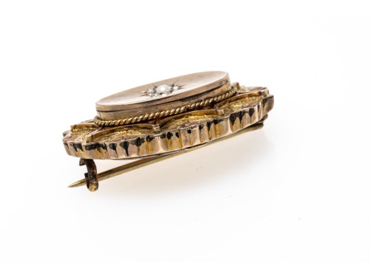 10k Yellow Gold Antique Victorian Scalloped Edge Mourners Brooch, Cultured Pearl Set