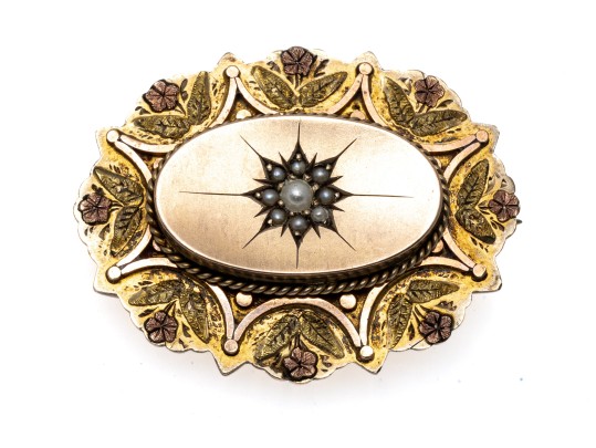 10k Yellow Gold Antique Victorian Scalloped Edge Mourners Brooch, Cultured Pearl Set