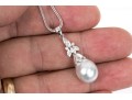 14K Whtie Gold Pearl And Diamond Drop Style Pendant Necklace