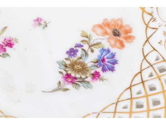 Collection Of Four Vintage Porcelain Pieces