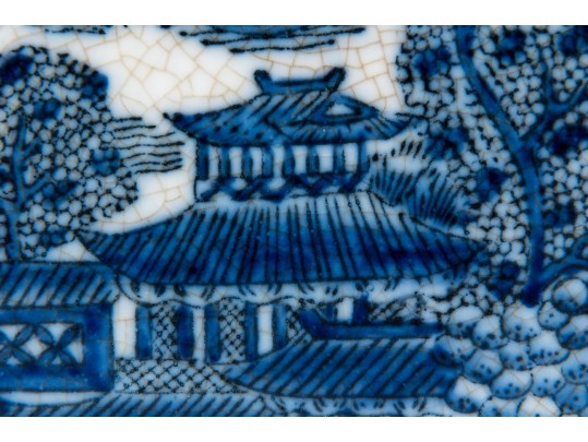 Lovely Vintage Delftware Style Tea Caddy