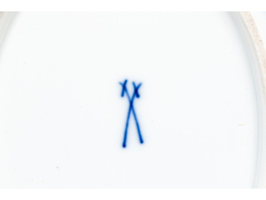 Elegant Meissen Floral And Gold Gilt Platter