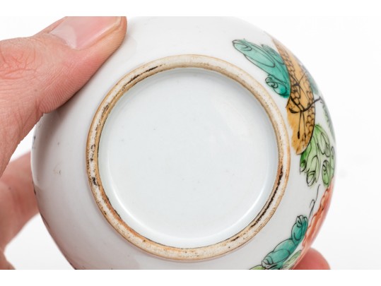 Lovely Famille Rose Cylindrical Vase With Zhadao Form Crane Vase