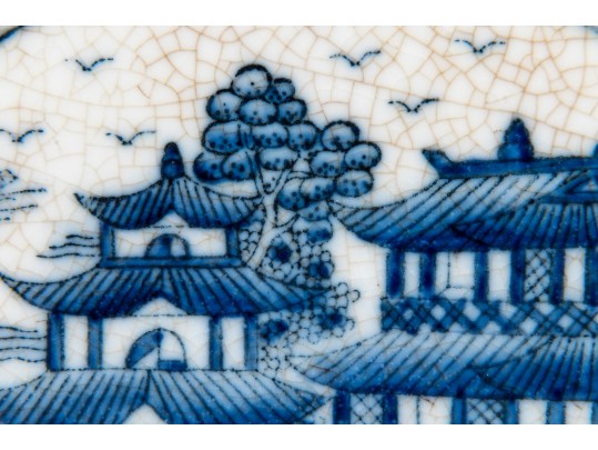 Lovely Vintage Delftware Style Tea Caddy