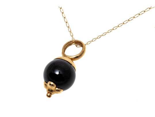 Classy 14k Onyx Pendant Necklace