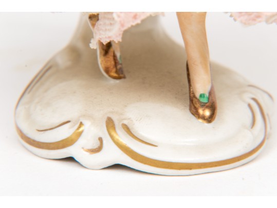 Collection Of Four Vintage Porcelain Pieces