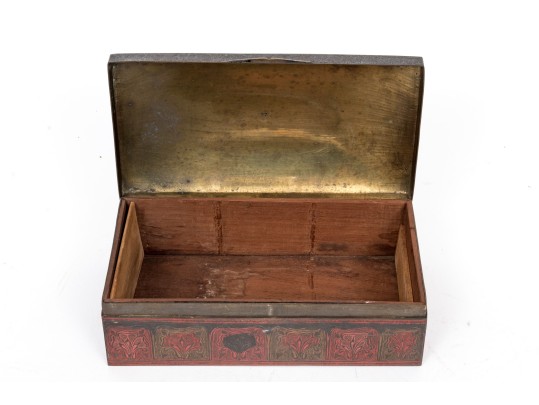 Fantastic Vintage Dresser Top Box With Ornate Designs