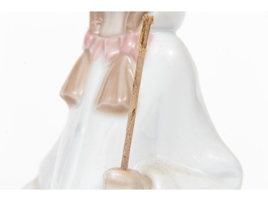 Charming Pair Of Lladro Figurines, Including A Winsome Cat And Shepherdess