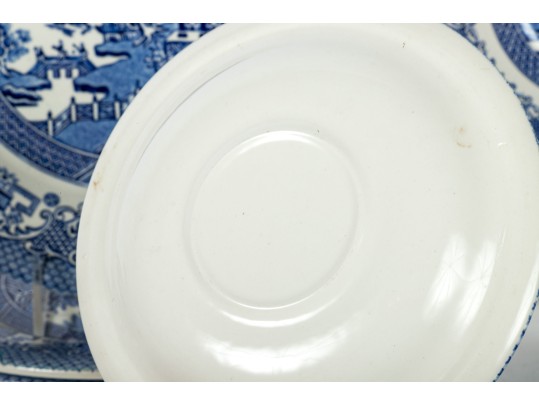 EIT English Blue Willow Dinnerware