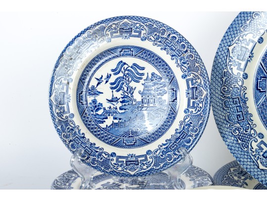 EIT English Blue Willow Dinnerware