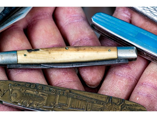 Collection Of 5 Antique / Vintage Pocket Knives